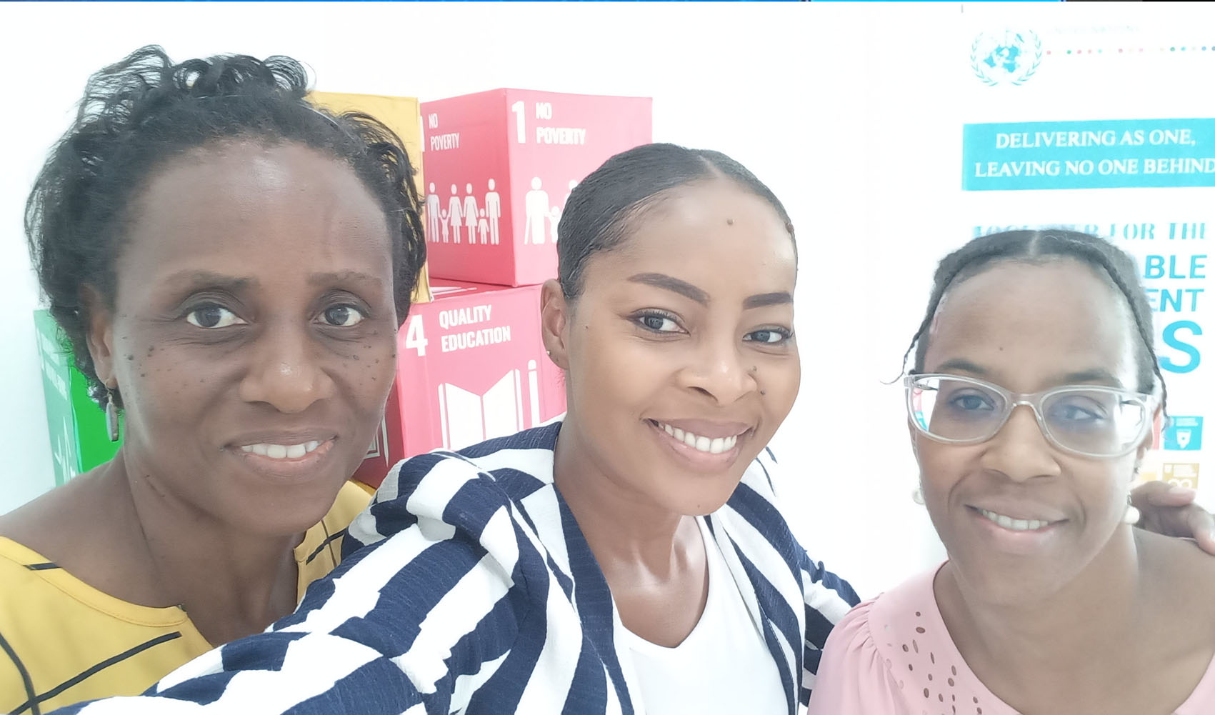 Indira Arita Lori-Anne UNDRA MSV